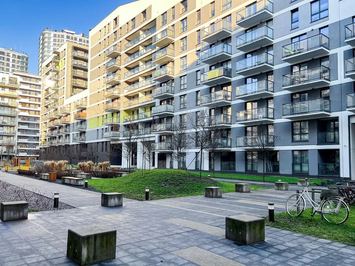 Apartament Bliska Wola, Apartament 3 Pokoje Z 40M2 Ogrodkiem Warszawa Polska