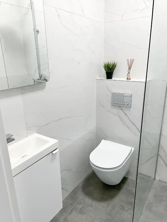 Apartament Bliska Wola, Apartament 3 Pokoje Z 40M2 Ogrodkiem Warszawa