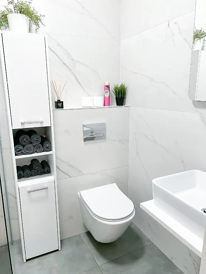 Apartament Bliska Wola, Apartament 3 Pokoje Z 40M2 Ogrodkiem Warszawa